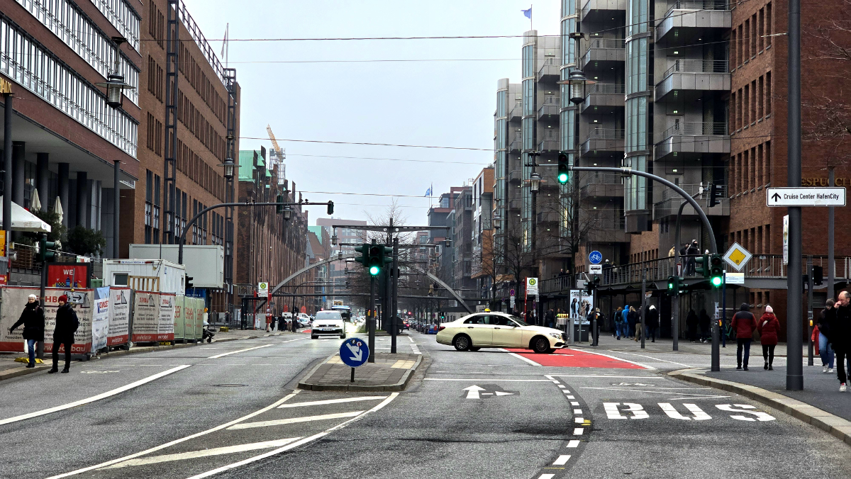 hamburg_taxi_street